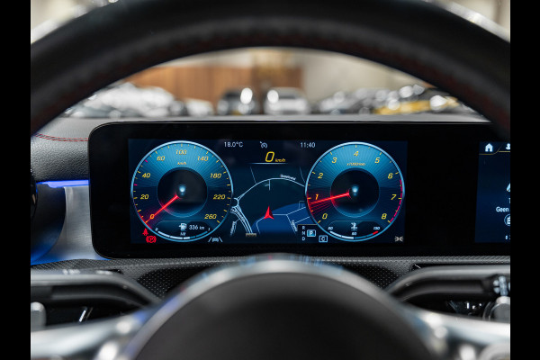 Mercedes-Benz CLA-Klasse CLA 180 AMG Line, Pano, Digi Dash, Voll Led, Apple Carplay, Android Auto, NAP, Cam, Volledig Onderhouden