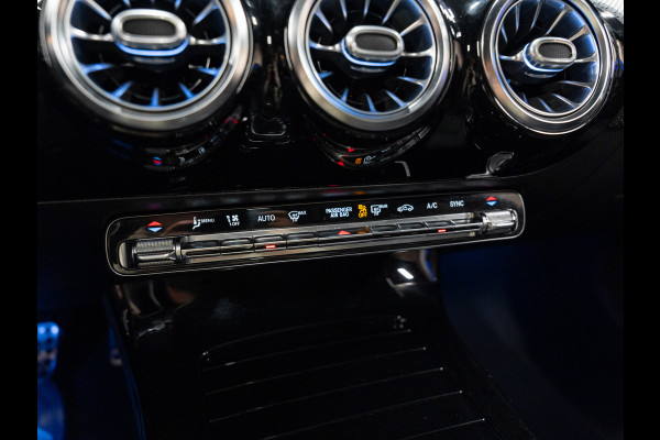 Mercedes-Benz CLA-Klasse CLA 180 AMG Line, Pano, Digi Dash, Voll Led, Apple Carplay, Android Auto, NAP, Cam, Volledig Onderhouden