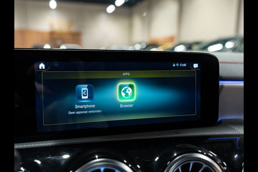 Mercedes-Benz CLA-Klasse CLA 180 AMG Line, Pano, Digi Dash, Voll Led, Apple Carplay, Android Auto, NAP, Cam, Volledig Onderhouden