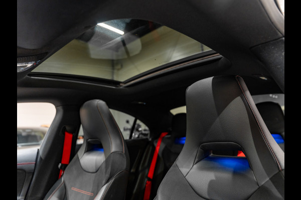 Mercedes-Benz CLA-Klasse CLA 180 AMG Line, Pano, Digi Dash, Voll Led, Apple Carplay, Android Auto, NAP, Cam, Volledig Onderhouden