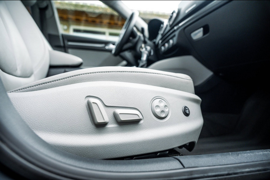Audi A3 Sportback 35 TFSI Design Pro Line Automaat I Panoramadak I Leder I Adaptieve Cruise I Nanogrijs Metallic I 17 Inch I NAP