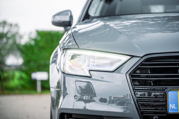 Audi A3 Sportback 35 TFSI Design Pro Line Automaat I Panoramadak I Leder I Adaptieve Cruise I Nanogrijs Metallic I 17 Inch I NAP