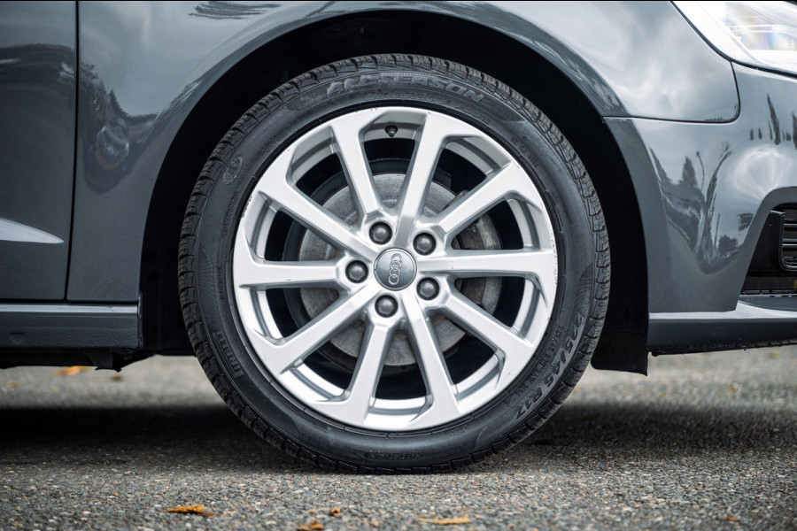Audi A3 Sportback 35 TFSI Design Pro Line Automaat I Panoramadak I Leder I Adaptieve Cruise I Nanogrijs Metallic I 17 Inch I NAP