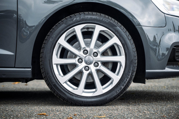 Audi A3 Sportback 35 TFSI Design Pro Line Automaat I Panoramadak I Leder I Adaptieve Cruise I Nanogrijs Metallic I 17 Inch I NAP