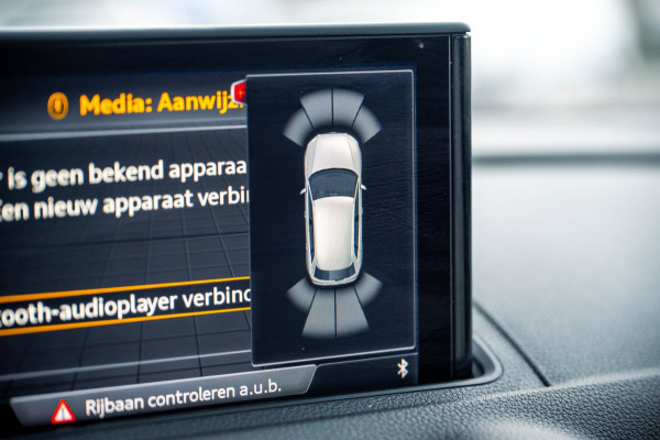 Audi A3 Sportback 35 TFSI Design Pro Line Automaat I Panoramadak I Leder I Adaptieve Cruise I Nanogrijs Metallic I 17 Inch I NAP