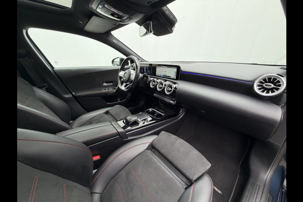Mercedes-Benz A-Klasse 250 e Business AMG Pano Burmester Adap.Cruise Stoelverw Camera VOL!