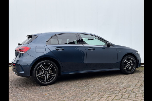 Mercedes-Benz A-Klasse 250 e Business AMG Pano Burmester Adap.Cruise Stoelverw Camera VOL!