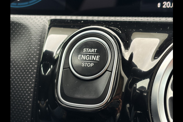 Mercedes-Benz A-Klasse 250 e Business AMG Pano Burmester Adap.Cruise Stoelverw Camera VOL!