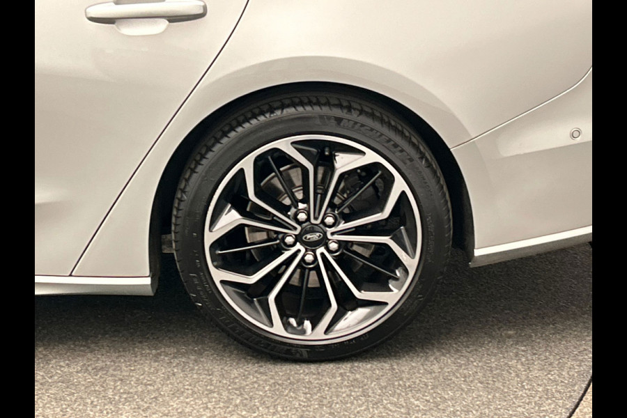 Ford FOCUS Wagon 1.0 EcoBoost ST Line Business | Origineel NL | Trekhaak | Adaptieve Cruise/Control | Carplay | Camera |