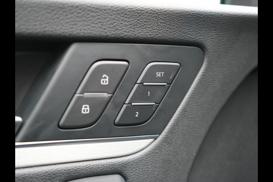 Audi Q5 55 TFSI e Quattro 2x S Line PHEV 367pk Dealer O.H. | SOH 84,8% | Trekhaak Af Fabriek | Luchtvering | Adaptive Cruise | 360 Camera | Head Up | Matrix LED | Alcantara Sportstoelen Memory & Verwarmd | Stuur Verwarmd | Keyless | BLIS | Apple Carp Plug In Hybrid |