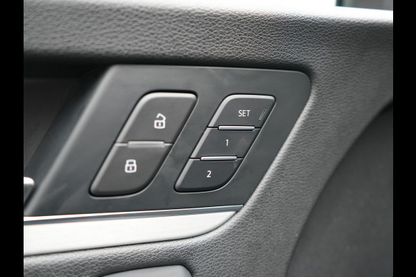 Audi Q5 55 TFSI e Quattro 2x S Line PHEV 367pk Dealer O.H. | SOH 84,8% | Trekhaak Af Fabriek | Luchtvering | Adaptive Cruise | 360 Camera | Head Up | Matrix LED | Alcantara Sportstoelen Memory & Verwarmd | Stuur Verwarmd | Keyless | BLIS | Apple Carp Plug In Hybrid |