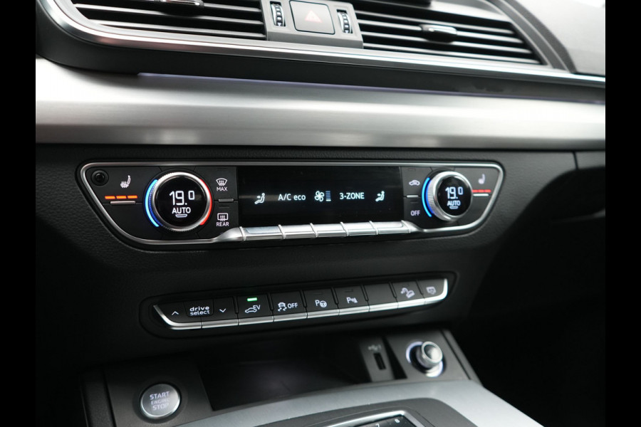 Audi Q5 55 TFSI e Quattro 2x S Line PHEV 367pk Dealer O.H. | SOH 84,8% | Trekhaak Af Fabriek | Luchtvering | Adaptive Cruise | 360 Camera | Head Up | Matrix LED | Alcantara Sportstoelen Memory & Verwarmd | Stuur Verwarmd | Keyless | BLIS | Apple Carp Plug In Hybrid |
