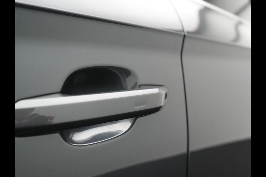 Audi Q5 55 TFSI e Quattro 2x S Line PHEV 367pk Dealer O.H. | SOH 84,8% | Trekhaak Af Fabriek | Luchtvering | Adaptive Cruise | 360 Camera | Head Up | Matrix LED | Alcantara Sportstoelen Memory & Verwarmd | Stuur Verwarmd | Keyless | BLIS | Apple Carp Plug In Hybrid |
