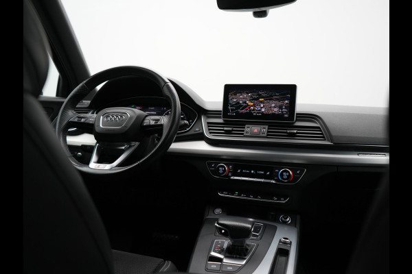 Audi Q5 55 TFSI e Quattro 2x S Line PHEV 367pk Dealer O.H. | SOH 84,8% | Trekhaak Af Fabriek | Luchtvering | Adaptive Cruise | 360 Camera | Head Up | Matrix LED | Alcantara Sportstoelen Memory & Verwarmd | Stuur Verwarmd | Keyless | BLIS | Apple Carp Plug In Hybrid |