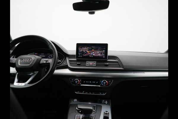 Audi Q5 55 TFSI e Quattro 2x S Line PHEV 367pk Dealer O.H. | SOH 84,8% | Trekhaak Af Fabriek | Luchtvering | Adaptive Cruise | 360 Camera | Head Up | Matrix LED | Alcantara Sportstoelen Memory & Verwarmd | Stuur Verwarmd | Keyless | BLIS | Apple Carp Plug In Hybrid |