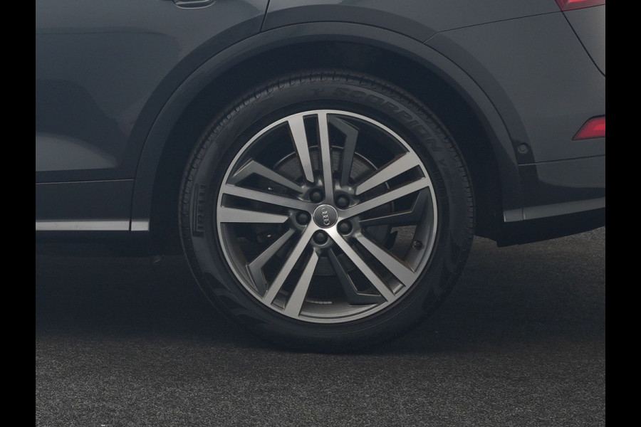 Audi Q5 55 TFSI e Quattro 2x S Line PHEV 367pk Dealer O.H. | SOH 84,8% | Trekhaak Af Fabriek | Luchtvering | Adaptive Cruise | 360 Camera | Head Up | Matrix LED | Alcantara Sportstoelen Memory & Verwarmd | Stuur Verwarmd | Keyless | BLIS | Apple Carp Plug In Hybrid |