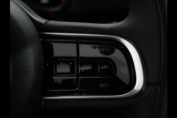 Fiat 500E Urban 42 kWh Airco Climatronic 360 Camera Stoelverwarming Keyless Wireless CarPlay Dodehoek Assistant 85 kW Charger Actieradius 320km WLTP