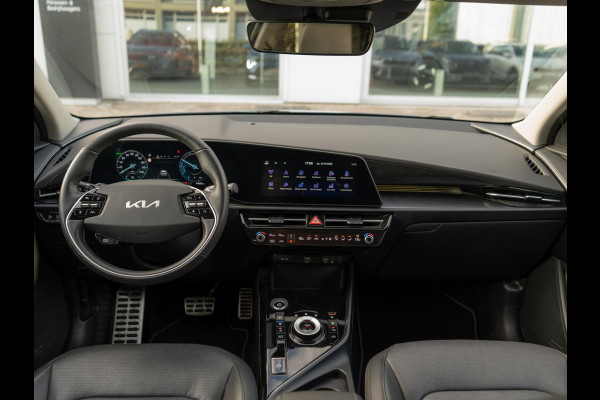 Kia Niro EV ExecutiveLine 64.8 kWh |Trekhaak | Stoelventilatie | Stuur-/stoelverwarming | Schuif-/kanteldak | Harman/Kardon | Elektrisch verstelbare stoelen | PDC voor & achter |
