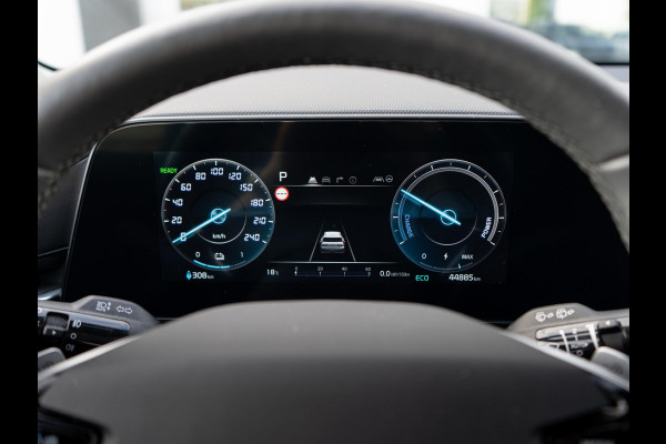 Kia Niro EV ExecutiveLine 64.8 kWh |Trekhaak | Stoelventilatie | Stuur-/stoelverwarming | Schuif-/kanteldak | Harman/Kardon | Elektrisch verstelbare stoelen | PDC voor & achter |