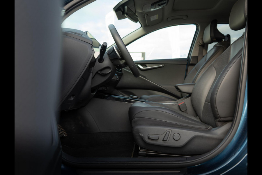 Kia Niro EV ExecutiveLine 64.8 kWh |Trekhaak | Stoelventilatie | Stuur-/stoelverwarming | Schuif-/kanteldak | Harman/Kardon | Elektrisch verstelbare stoelen | PDC voor & achter |