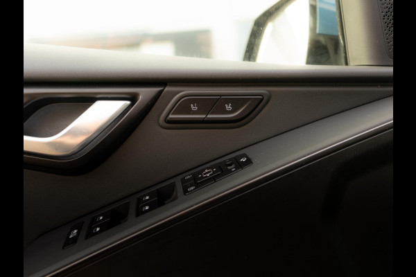 Kia Niro EV ExecutiveLine 64.8 kWh |Trekhaak | Stoelventilatie | Stuur-/stoelverwarming | Schuif-/kanteldak | Harman/Kardon | Elektrisch verstelbare stoelen | PDC voor & achter |