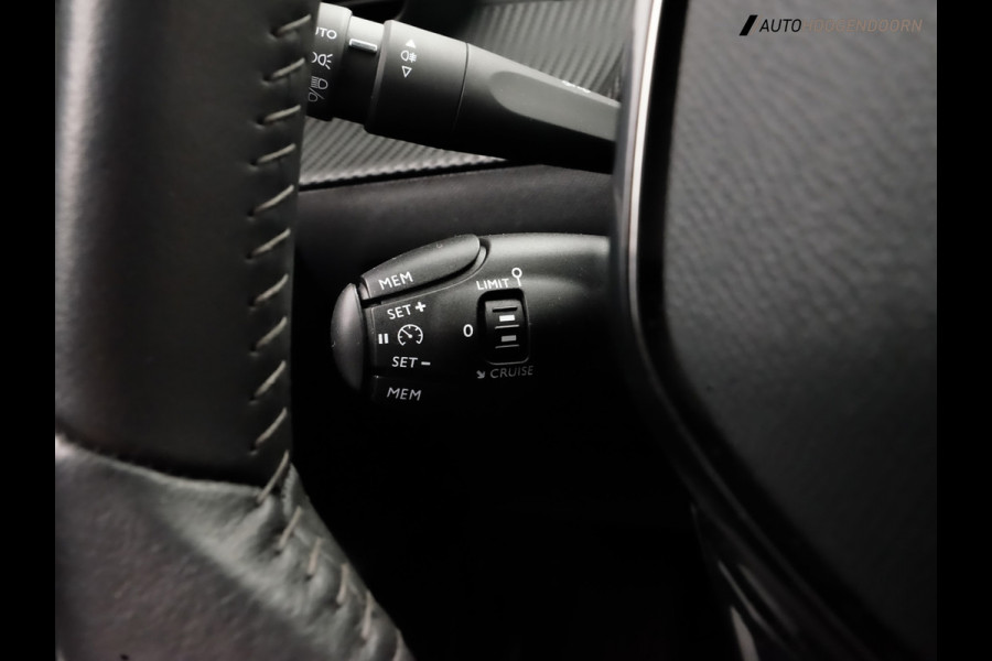 Peugeot 208 1.2 PureTech Allure 100pk (APPLE CARPLAY,LED,KEYLESS,SPORTSTOELEN,CAMERA,PARKEERSENSOREN,CLIMATE,CRUISE,LM-VELGEN)