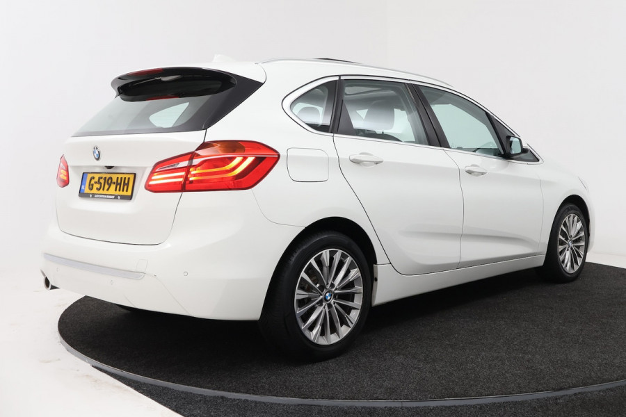 BMW 2 Serie Active Tourer 218i High Executive Edition (PANORAMADAK, TREKHAAK, STOELVERWARMING, CAMERA, DEALER ONDERH