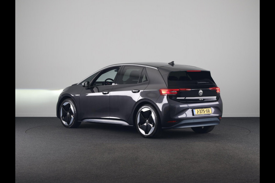 Volkswagen ID.3 First Max 58 kWh 204 pk | SOH 93.02%| Navigatie | Panoramadak | Parkeersensoren | Achteruitrijcamera | Adaptieve cruise control | Head up display  | Apple carplay / Android auto | Keyless | LED koplampen |