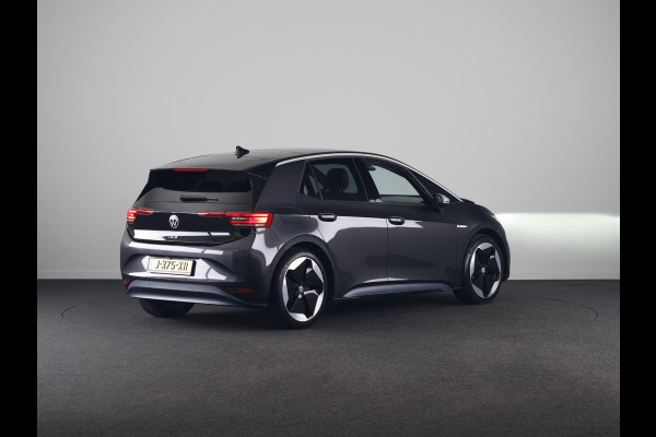 Volkswagen ID.3 First Max 58 kWh 204 pk | SOH 93.02%| Navigatie | Panoramadak | Parkeersensoren | Achteruitrijcamera | Adaptieve cruise control | Head up display  | Apple carplay / Android auto | Keyless | LED koplampen |