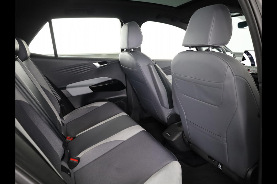 Volkswagen ID.3 First Max 58 kWh 204 pk | SOH 93.02%| Navigatie | Panoramadak | Parkeersensoren | Achteruitrijcamera | Adaptieve cruise control | Head up display  | Apple carplay / Android auto | Keyless | LED koplampen |