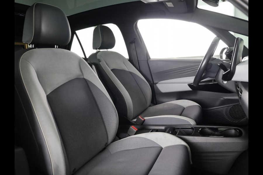 Volkswagen ID.3 First Max 58 kWh 204 pk | SOH 93.02%| Navigatie | Panoramadak | Parkeersensoren | Achteruitrijcamera | Adaptieve cruise control | Head up display  | Apple carplay / Android auto | Keyless | LED koplampen |