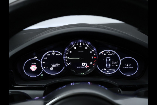 Porsche Cayenne 3.0 E-Hybrid (APPLE CARPLAY,PANORAMADAK,SPORTUITLAAT,SPORT CHRONO,LEDER,CAMERA,ADAPTIEVE CRUISE,LED,NETTESTAAT)