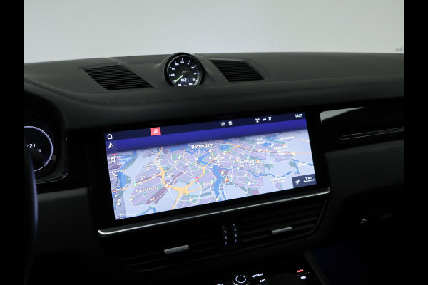 Porsche Cayenne 3.0 E-Hybrid (APPLE CARPLAY,PANORAMADAK,SPORTUITLAAT,SPORT CHRONO,LEDER,CAMERA,ADAPTIEVE CRUISE,LED,NETTESTAAT)