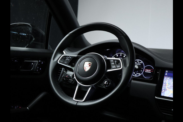Porsche Cayenne 3.0 E-Hybrid (APPLE CARPLAY,PANORAMADAK,SPORTUITLAAT,SPORT CHRONO,LEDER,CAMERA,ADAPTIEVE CRUISE,LED,NETTESTAAT)
