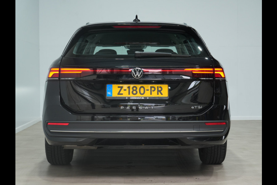 Volkswagen Passat Variant 1.5 eTSI 150pk DSG Business Trekhaak | Massage | Camera | Full-LED