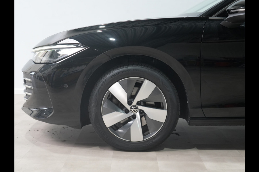 Volkswagen Passat Variant 1.5 eTSI 150pk DSG Business Trekhaak | Massage | Camera | Full-LED