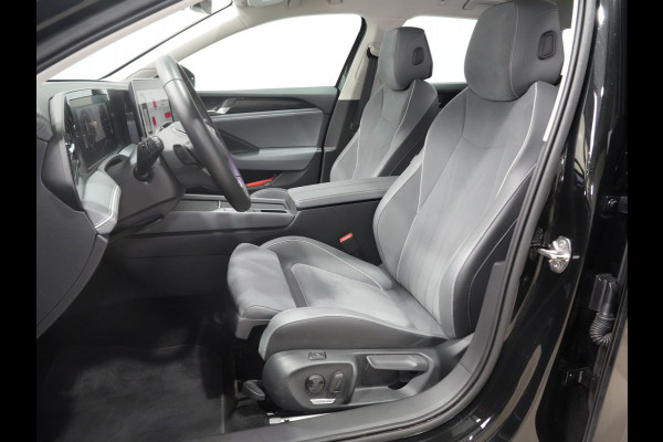 Volkswagen Passat Variant 1.5 eTSI 150pk DSG Business Trekhaak | Massage | Camera | Full-LED