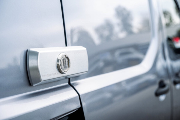 Peugeot Partner 1.5 BlueHDI Premium Euro 6 I Kastinrichting I 3 Zits I CarPlay I Android I Cruise I Airco I NL Auto I NAP I PDC