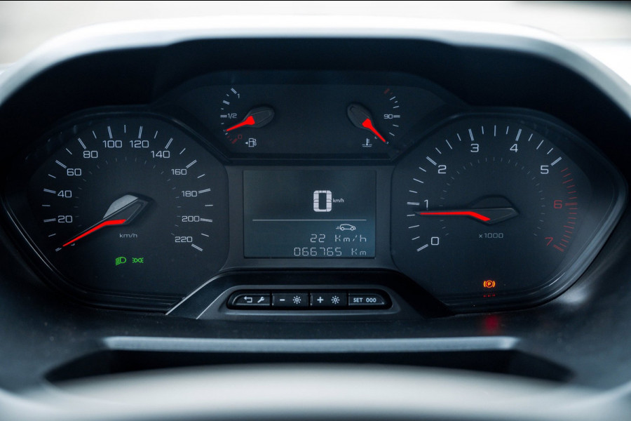Peugeot Partner 1.5 BlueHDI Premium Euro 6 I Kastinrichting I 3 Zits I CarPlay I Android I Cruise I Airco I NL Auto I NAP I PDC