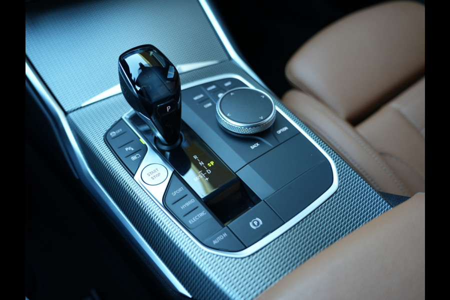BMW 3 Serie Touring 320e Business Edition Plus M Sport | Live Cockpit | Stoel/Stuur Verwarmd | Apple Carplay/Android Auto |
