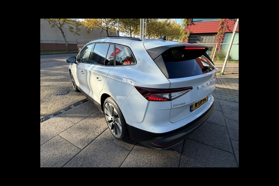 Škoda ENYAQ iV 60 Sportline INCL 12 MAANDEN UITGEBREIDE GARANTIE AIRCO I NAV I PDC I CAMERA I SOH 91.5% I SCHUIF/KANTELDAK I 21INCH VELGEN I 1e EIGENAAR I COMPLETE ONDERHOUDSHISTORIE