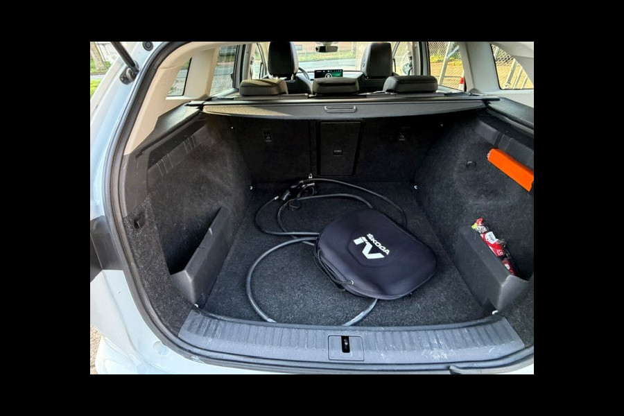 Škoda ENYAQ iV 60 Sportline INCL 12 MAANDEN UITGEBREIDE GARANTIE AIRCO I NAV I PDC I CAMERA I SOH 91.5% I SCHUIF/KANTELDAK I 21INCH VELGEN I 1e EIGENAAR I COMPLETE ONDERHOUDSHISTORIE