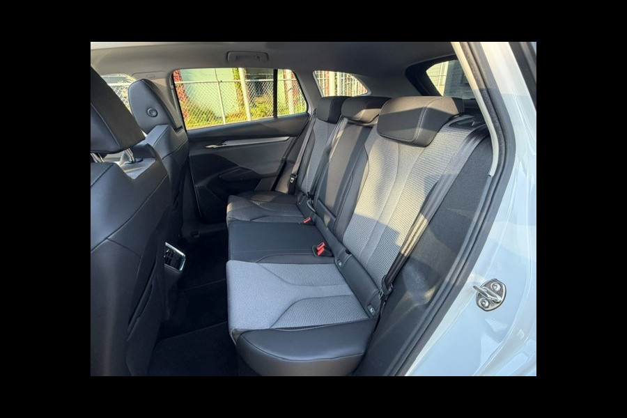 Škoda ENYAQ iV 60 Sportline INCL 12 MAANDEN UITGEBREIDE GARANTIE AIRCO I NAV I PDC I CAMERA I SOH 91.5% I SCHUIF/KANTELDAK I 21INCH VELGEN I 1e EIGENAAR I COMPLETE ONDERHOUDSHISTORIE