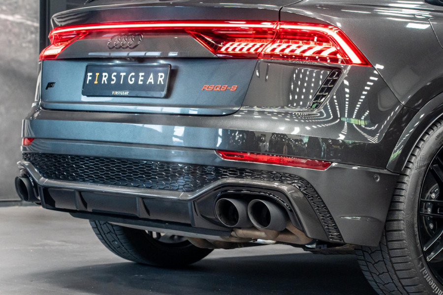 Audi Q8 4.0 TFSI RS Q8 quattro *ABT RSQ8-S 780pk / B&O Advanced / Keramisch / Panorama / AWD-Besturing / Stoelventilatie- & Massage / Carbon*