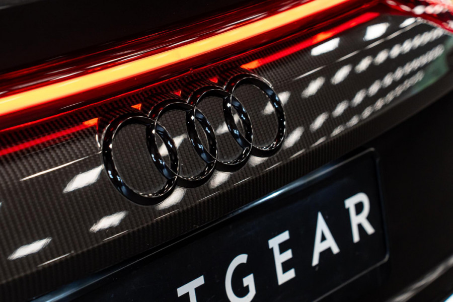 Audi Q8 4.0 TFSI RS Q8 quattro *ABT RSQ8-S 780pk / B&O Advanced / Keramisch / Panorama / AWD-Besturing / Stoelventilatie- & Massage / Carbon*