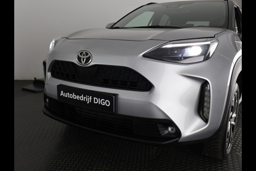 Toyota Yaris Cross 1.5 Hybrid 115 Dynamic Luxury | Stuur- & Stoelverwarming | Apple Carplay & AndroidAUTO | Privacy Glass |