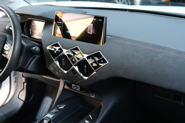 DS DS 3 1.2 PureTech Performance Line+ |40.768km| Leder/Alcantara Navi|Camera|Apple Carplay