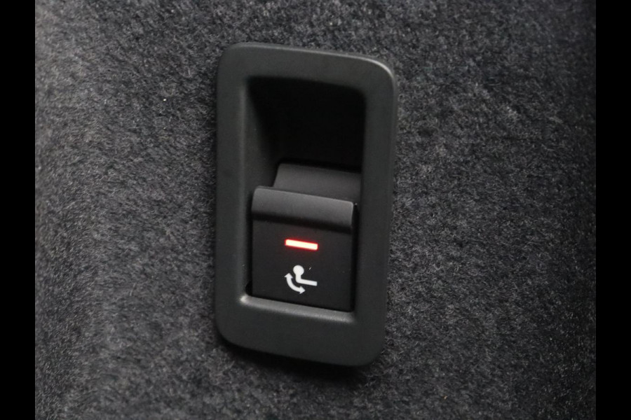 Audi Q3 45 TFSI e Advanced edition | SOH 84,4% | Trekhaak | Adapt. Cruise | LED | Elekt. Stooelverstelling | Servo Sluiting kofferklep | Camera | Apple Carplay | Navigatie |