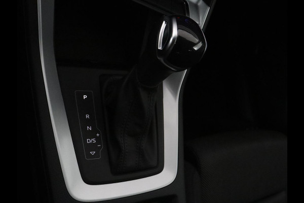 Audi Q3 45 TFSI e Advanced edition | SOH 84,4% | Trekhaak | Adapt. Cruise | LED | Elekt. Stooelverstelling | Servo Sluiting kofferklep | Camera | Apple Carplay | Navigatie |