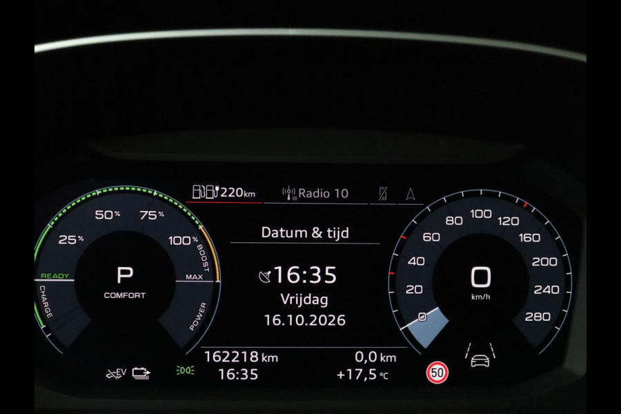 Audi Q3 45 TFSI e Advanced edition | SOH 84,4% | Trekhaak | Adapt. Cruise | LED | Elekt. Stooelverstelling | Servo Sluiting kofferklep | Camera | Apple Carplay | Navigatie |
